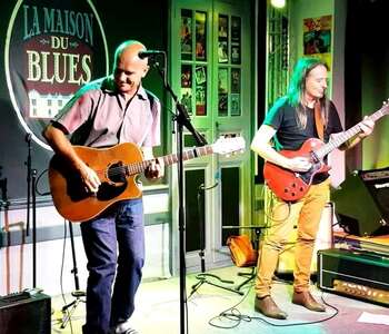 JAZZ AU CLOITRE - ACROSS THE RIVER