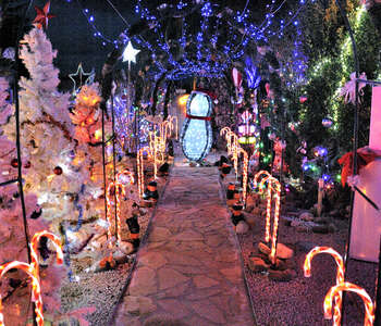 NOËL À LA MAISON ILLUMINÉE DE CREISSAN