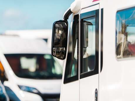AIRE DE STATIONNEMENT CAMPING CARS SAINT-MARTIN DE RÉ AIRE DE STATIONNEMENT CAMPING CARS SAINT-MARTIN DE RÉ