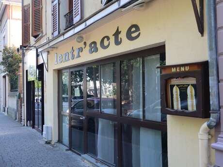 L'Entracte L'Entracte