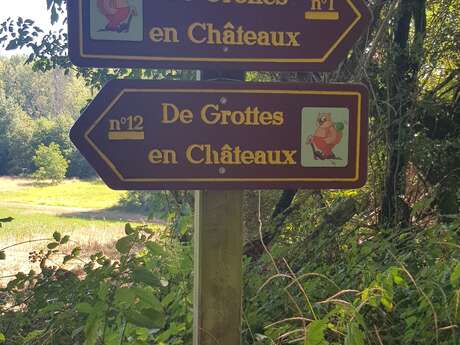 De Grottes en Châteaux/ Boucle 3 De Grottes en Châteaux/ Boucle 3