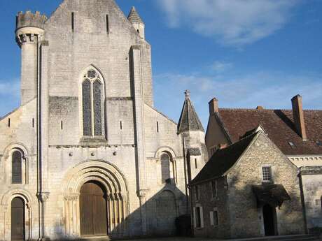 VISITE DÉCOUVERTE - ABBAYE DE FONTGOMBAULT