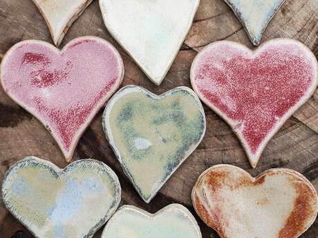 Sarah Mesnay, Atelier de modelage, poterie et céramique