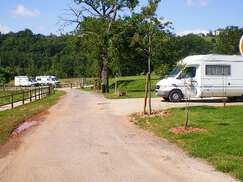 Aire municipale de service pour camping-car