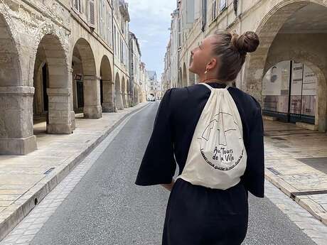 SELF-GUIDED TOUR, DISCOVER THE ILE DE RÉ, ANECDOTES AND LOCAL PRODUCTS BY AUX'TOURS DE LA VILLE SELF-GUIDED TOUR, DISCOVER THE ILE DE RÉ, ANECDOTES AND LOCAL PRODUCTS BY AUX'TOURS DE LA VILLE