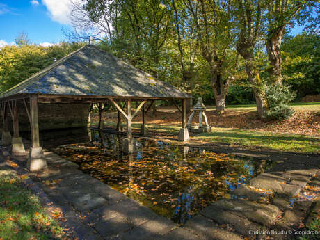 Lavoir et fontaine du Vieux Presbytère