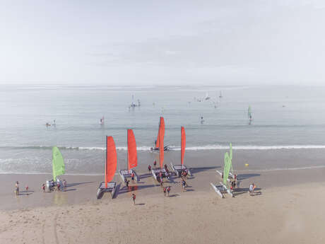 ÉCOLE DE VOILE DU BOIS-PLAGE PAR ILE DE RÉ VOILE ÉCOLE DE VOILE DU BOIS-PLAGE PAR ILE DE RÉ VOILE