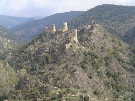 CHATEAUX DE LASTOURS CHATEAUX DE LASTOURS