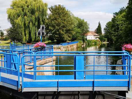 Échappées à vélo électrique - Le Chemin des Eaux - Embarquement pour la Scarpe et Fête de la Nature Échappées à vélo électrique - Le Chemin des Eaux - Embarquement pour la Scarpe et Fête de la Nature