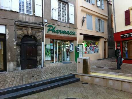 PHARMACIE LAUNE MONER