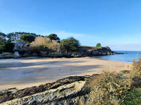 Jour 1/5 Randonnez de Palais à la pointe des Poulains par le charmant village de Sauzon