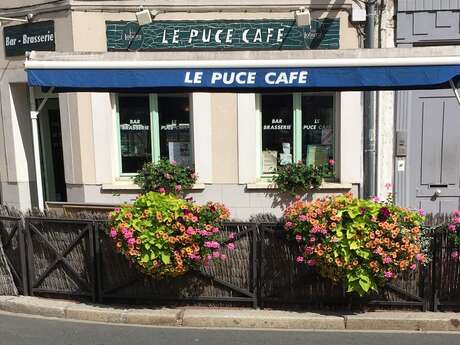 Le Puce Café