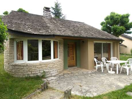 VILLAGE DE GITES DU COLOMBIER - VILLAS 4 PERSONNES