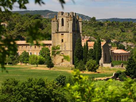 ABBAYE DE LAGRASSE ABBAYE DE LAGRASSE