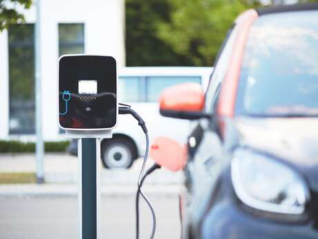 Borne de recharge pour véhicule électrique