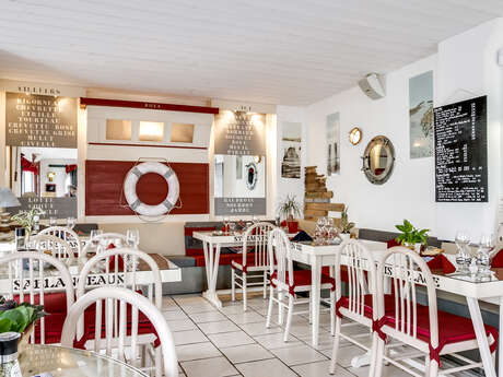 RESTAURANT LES EMBRUNS RESTAURANT LES EMBRUNS