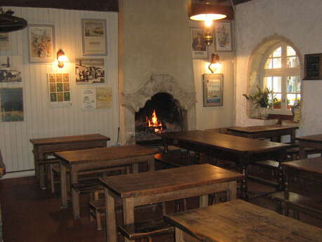 RESTAURANT AU POT D'ETAIN RESTAURANT AU POT D'ETAIN