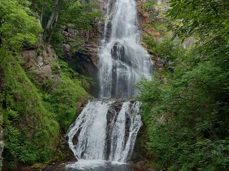 CASCADE DE RUNES