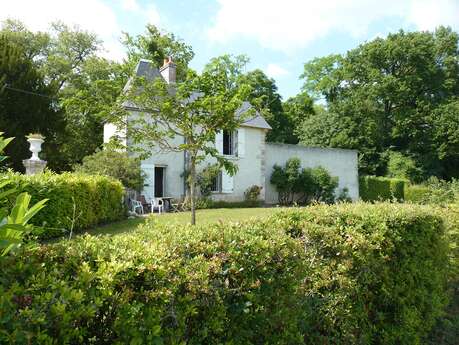 Cottage du Parc et Château de Beauregard