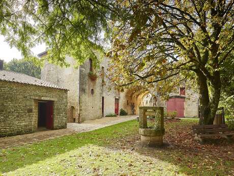 AU FIL DE LA VENDÉE AU FIL DE LA VENDÉE