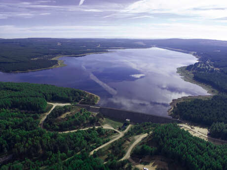 LAC DE CHARPAL