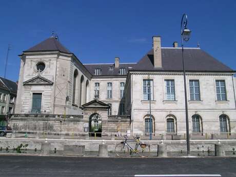 Fermeture temporaire de l'Apothicairerie de l'Hôtel-Dieu-le-Comte Fermeture temporaire de l'Apothicairerie de l'Hôtel-Dieu-le-Comte