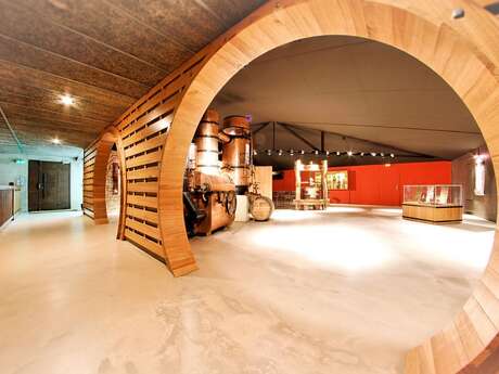 ESPACE & PARCOURS OENOMEDIA