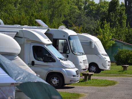 AIRE DE CAMPING-CAR COMMUNALE
