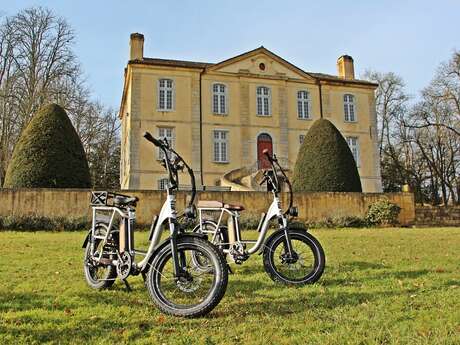LOCATION DE VÉLOS À ASSISTANCE ÉLECTRIQUE AU CHATEAU DE VIELLA