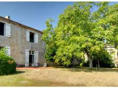 MAISON EN PIERRE LE COUCHET