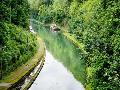 Les berges du canal