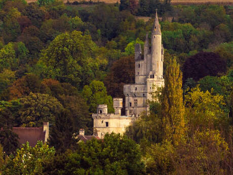 Autour du donjon de Septmonts