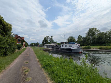 Petits savants : le Pont Canal