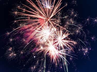 Feu d'artifice et bal populaire