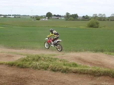 Moto-Cross, démonstration de motos anciennes