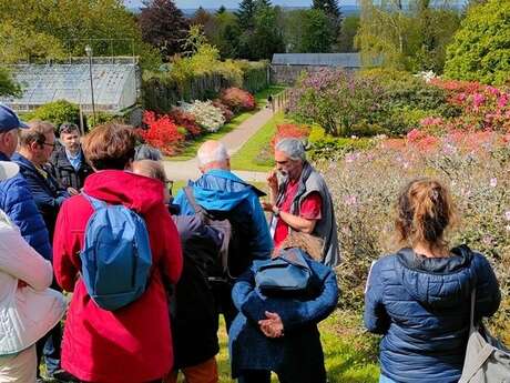 Visite botanique Le rhodo s'effeuille...
