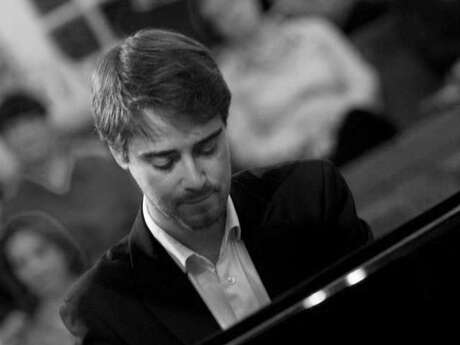 Sonate au clair de lune et autres pièces musicales (Beethoven, Chopin, Debussy, Ravel) interprétées par Alexandre Lacombe