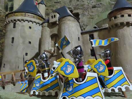 Château de Saint Mesmin - Drôle de guerre, façon Playmobil®