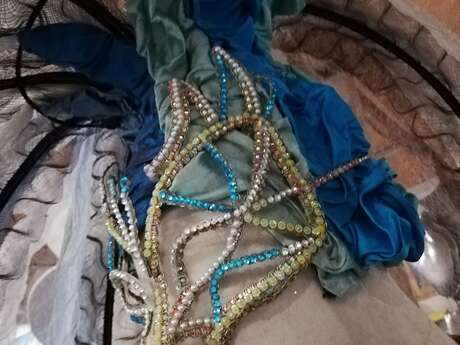 Savoir-faire au rendez-vous : visite d'un atelier de costumes (La malle aux costumes)