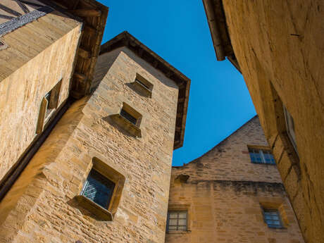 Visite de Sarlat "Hôtels particuliers et histoires de familles"