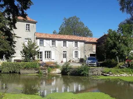 Chambre d'hôtes "La Chambre au Moulin de la Bleure"