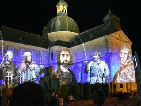 Vidéo-mapping sur l’Hôtel-Dieu de Hautefort