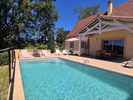 La Maison Odile à Sarlat avec piscine chauffée
