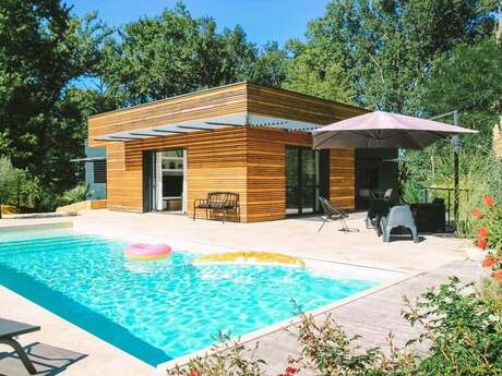 La Villa Bouyssou avec piscine chauffée à Sarlat