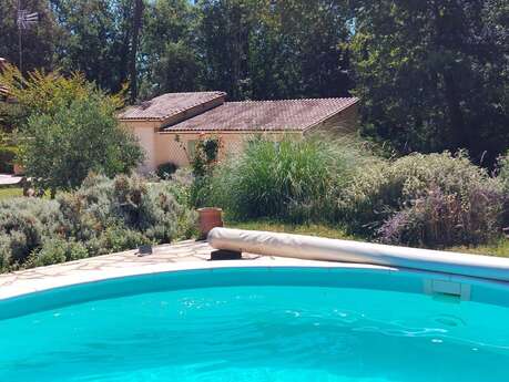 Tranquilou avec piscine proche de Sarlat