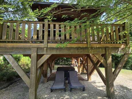 Cabane sur pilotis Ouetou, spa, proche de Sarlat