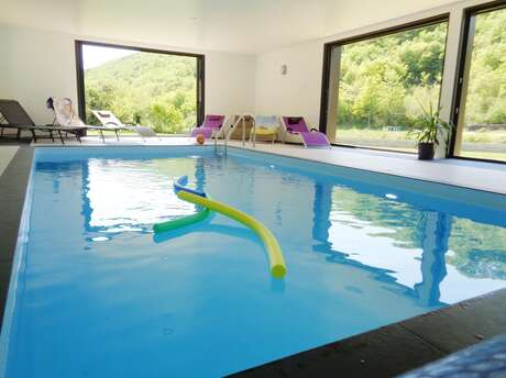 Villa La Bénéchie avec clim et  piscine intérieure