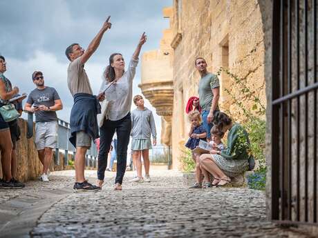 Visite ludique "Un château dans les falaises" - Châteaux en fête