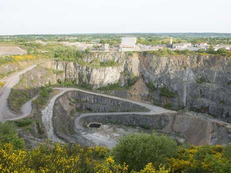 Découvrir l'entreprise : les carrières Mousset - site de Laubreçais