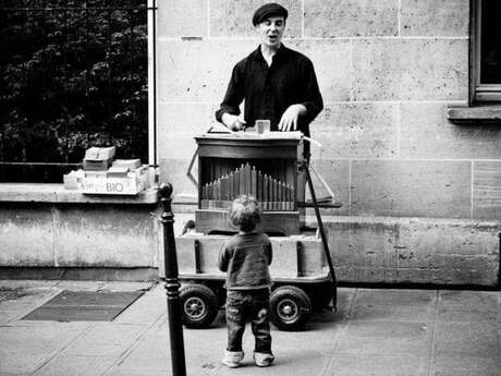 Anim'Marché avec Erwan et son orgue de barbarie